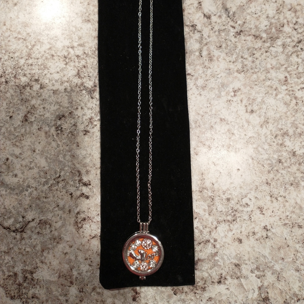 ⛵ 5/$15 Baby LOVE Oil Diffuser Necklace NWOT